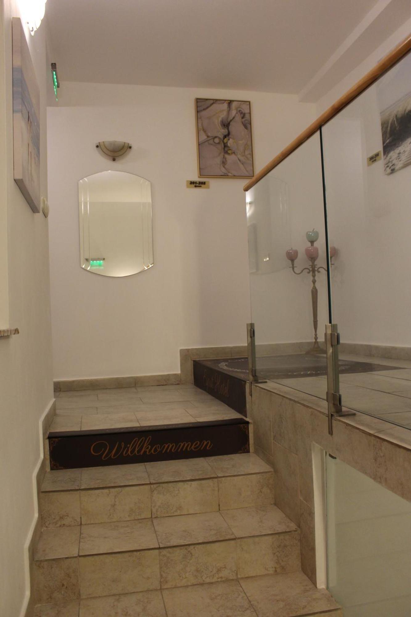 Esprit Hotel Budapest Eksteriør billede